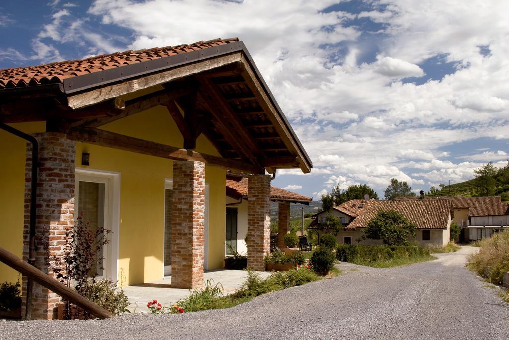 Gasthaus Eremo Della Gasprina La Morra Exterior foto